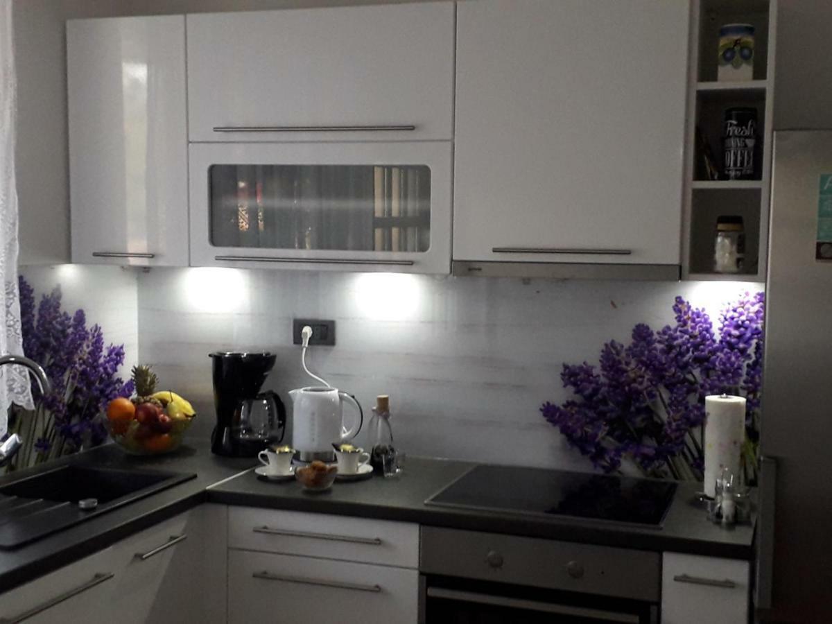 Apartment Karla Snb Lozovac Exterior photo